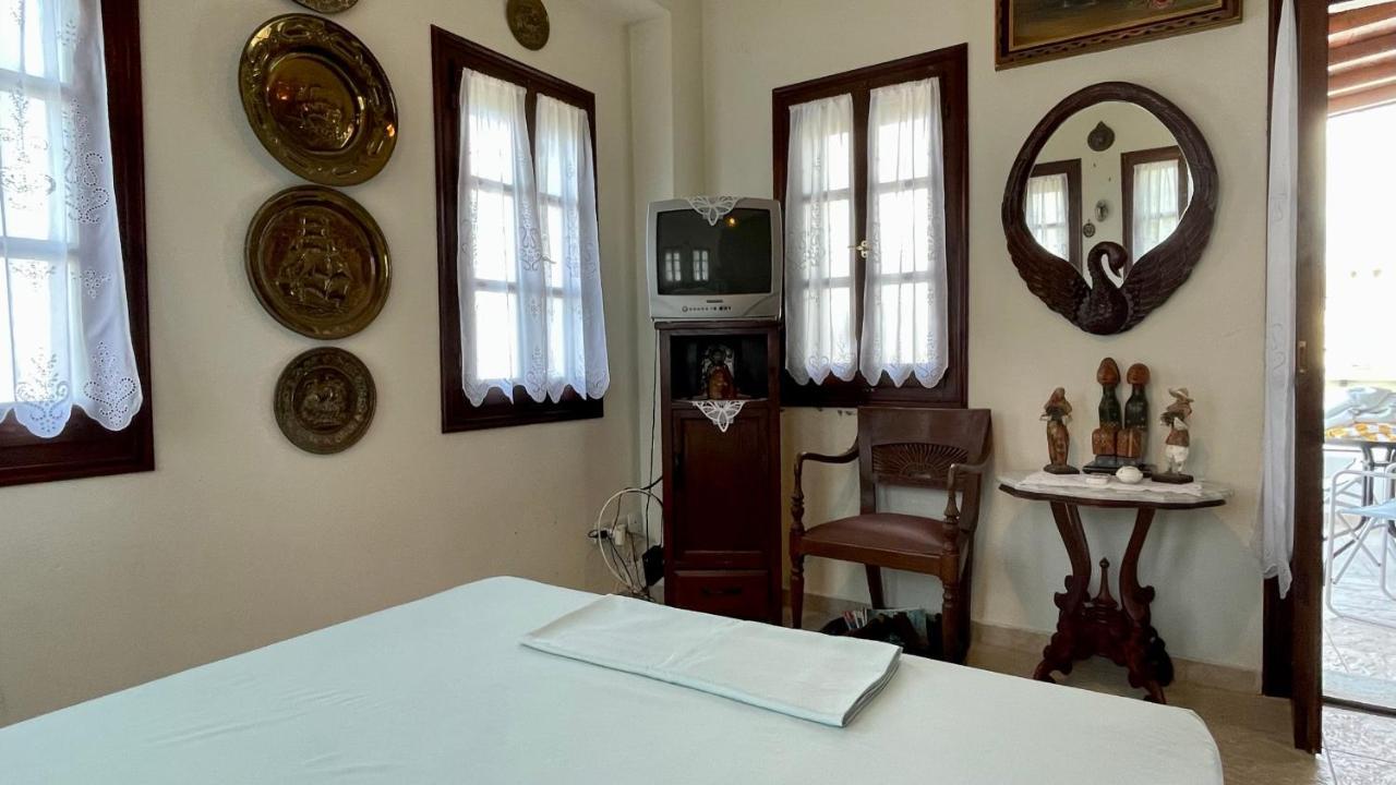 Iris Sea View Villa อาฟิสโซส ภายนอก รูปภาพ
