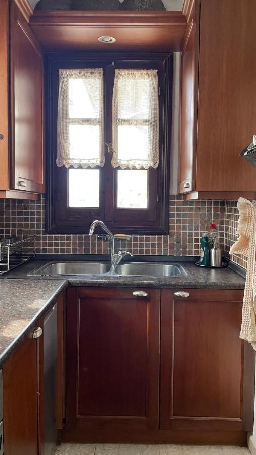 Iris Sea View Villa อาฟิสโซส ภายนอก รูปภาพ