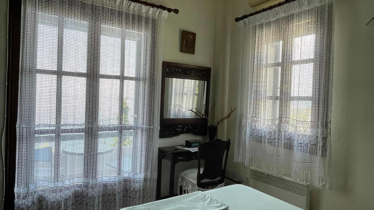 Iris Sea View Villa อาฟิสโซส ภายนอก รูปภาพ